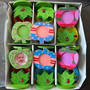 5/$10 12 mini picture frames.